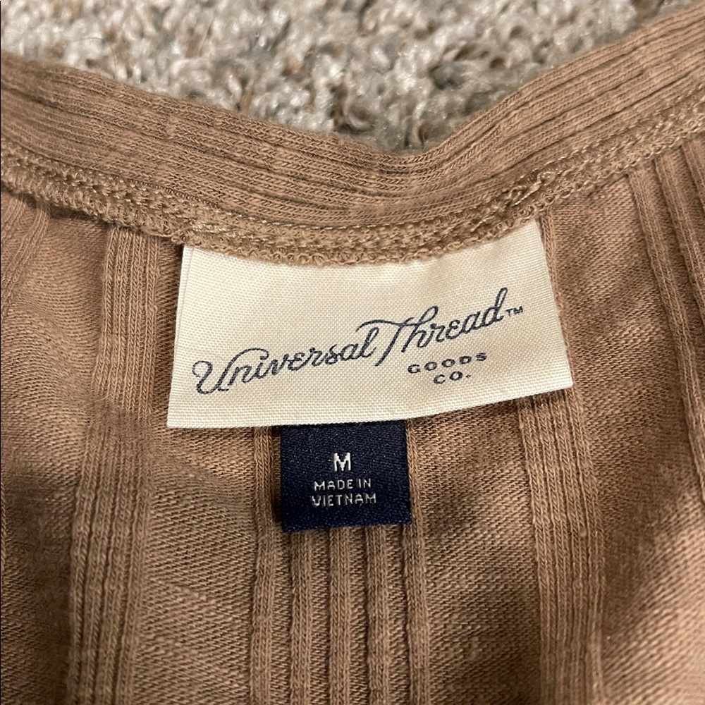 Universal Thread Tan Sleeveless Top - Picture 3 of 3